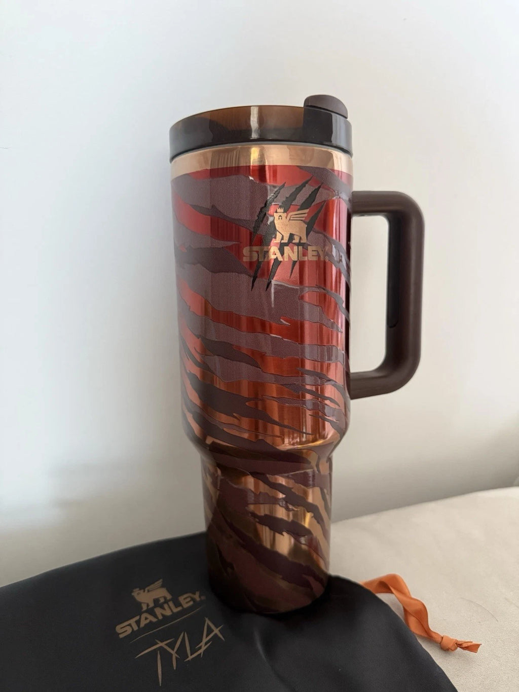 Stanley X Tyla Tyger Limited Edition Cup - Quencher H2.0 Flowstate Tumbler 40 oz